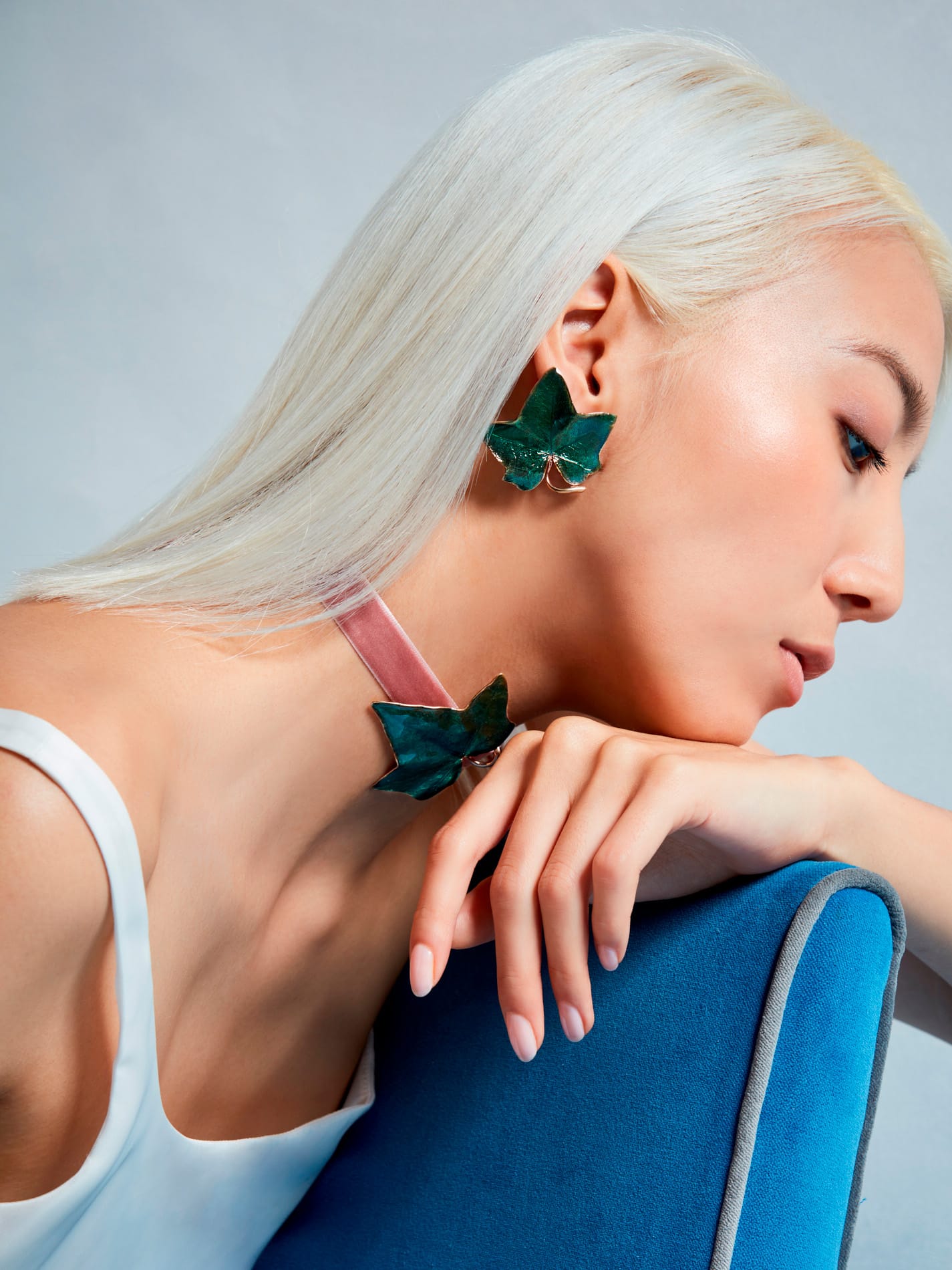 Edera Pin Earrings in Bronze and Forest Green - L