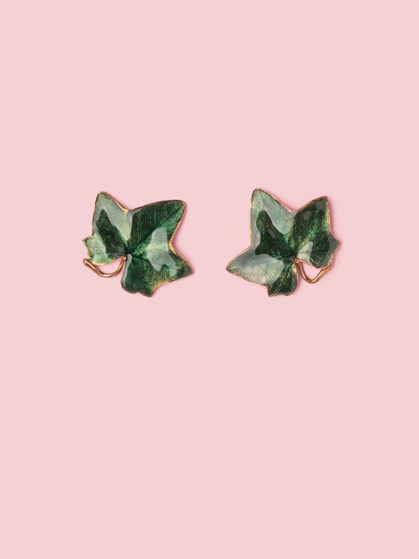 Edera Pin Earrings in Bronze and Forest Green - L