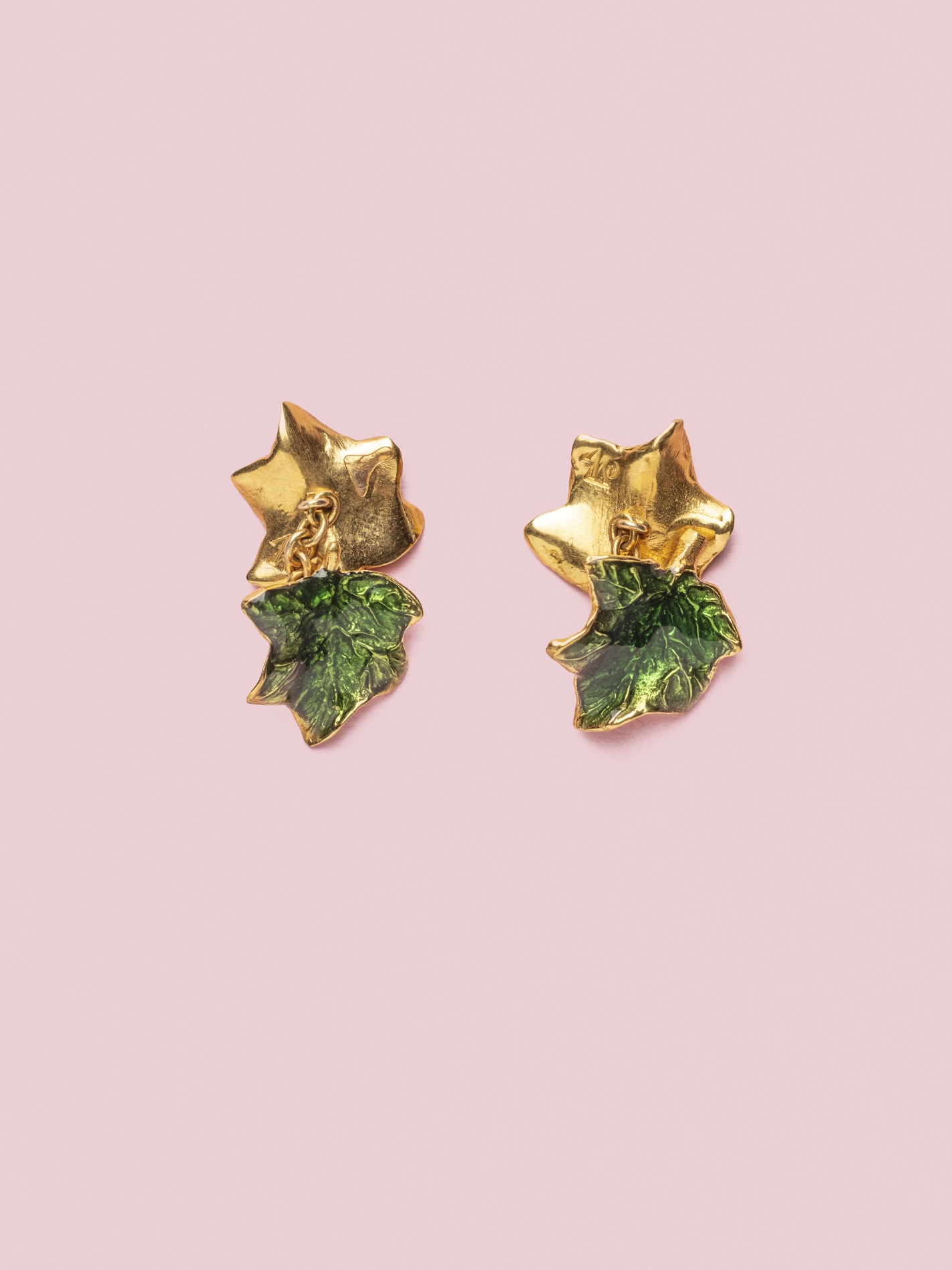 Ivy Cufflinks Plated in Gold with Forest Green