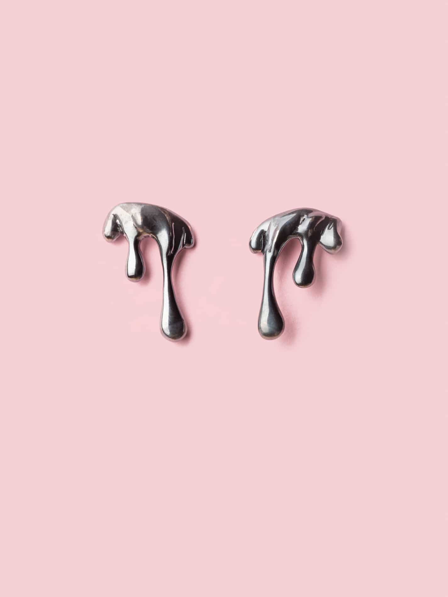 Gocce Pin Earrings in Oxidized Silver S